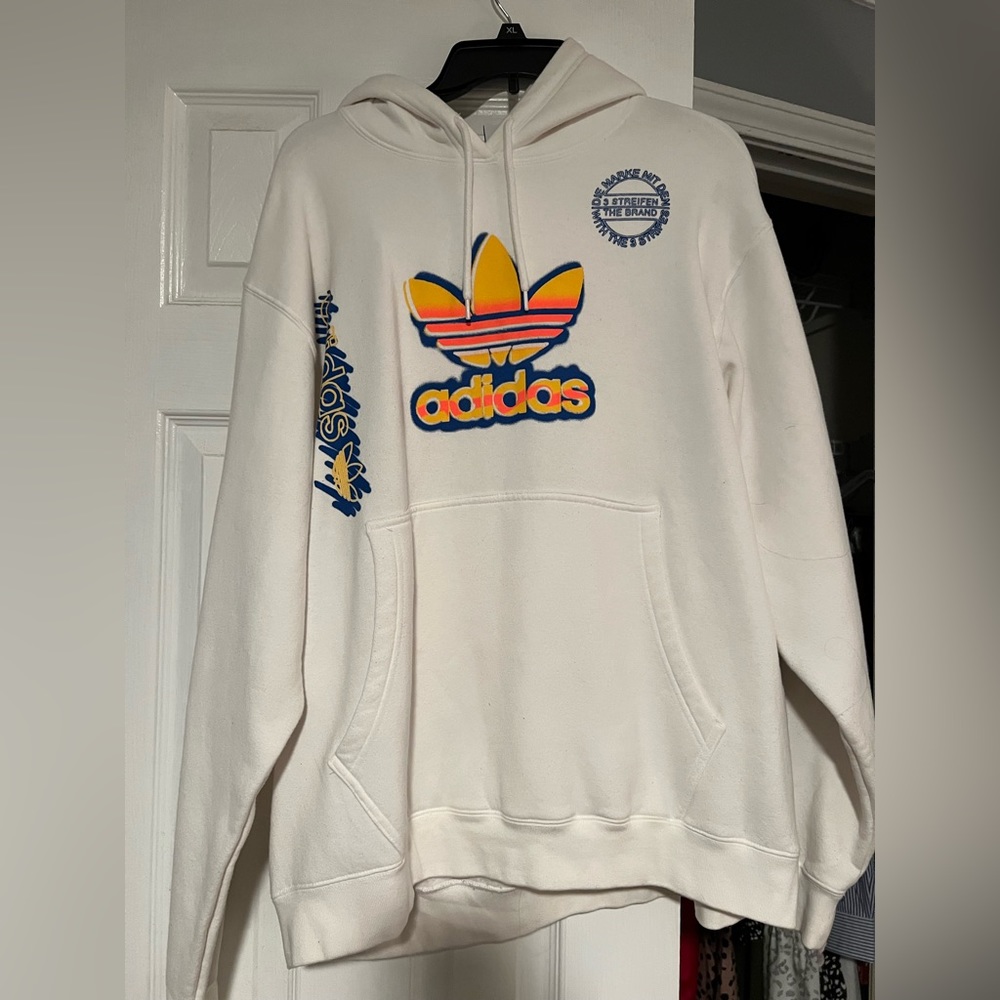 Adidas Sweatshirt